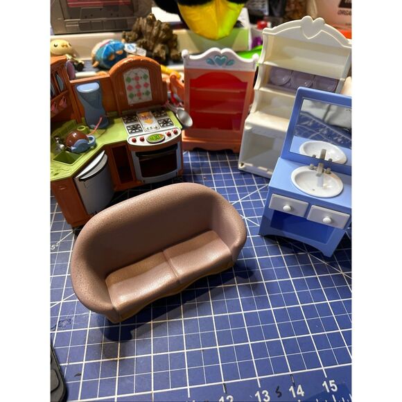 Fisher Price LOVING FAMILY dollhouse furniture bundle Kitchen Living Room 24365 - Picture 2 of 7